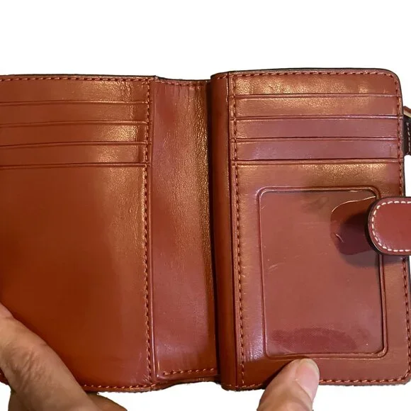 EUC Coach Medium Corner Zip Wallet in Signature Canvas - Picture 8 of 11